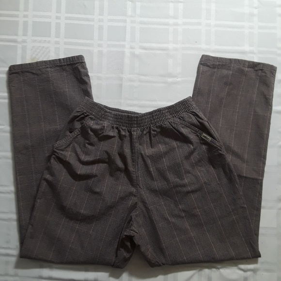 Chic Slacks - Picture 2 of 5